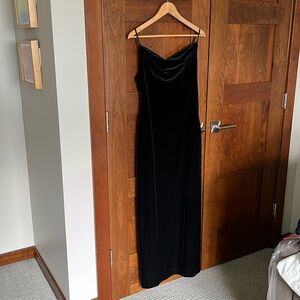 ANN TAYLOR LOFT SPECIAL OCCASION Velvet Dress Size 8 Spaghetti Straps EUC